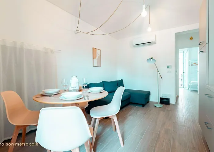 Iliade House *
